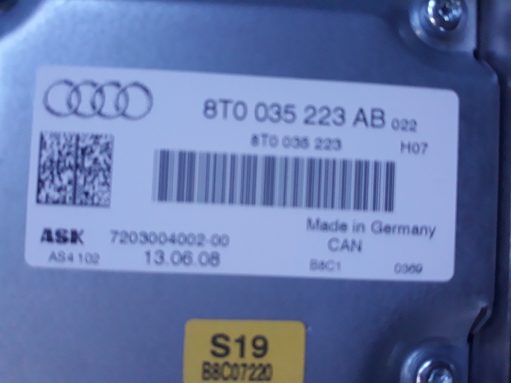 Amplificator Audi A4 B8 cod 8T0035223AB 