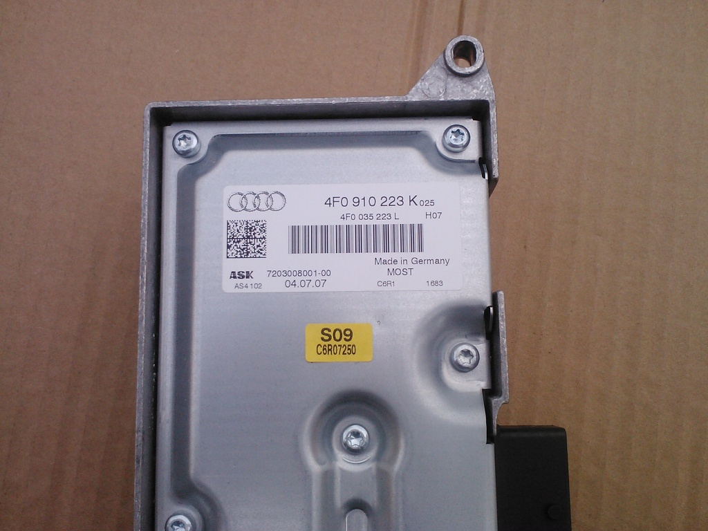 Amplificator Audi A6 4f Cod 4f0910223k
