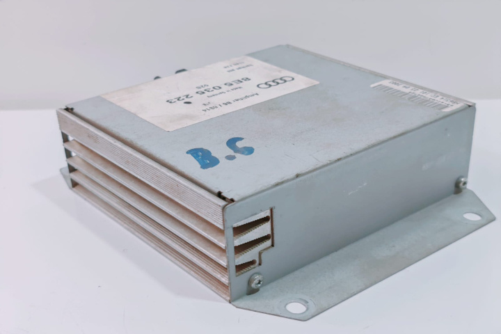 Amplificator Audio 8E5035223 Audi A4 B7 