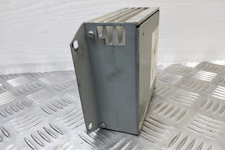 Amplificator audio 8E9035223 Audi A4 B7 