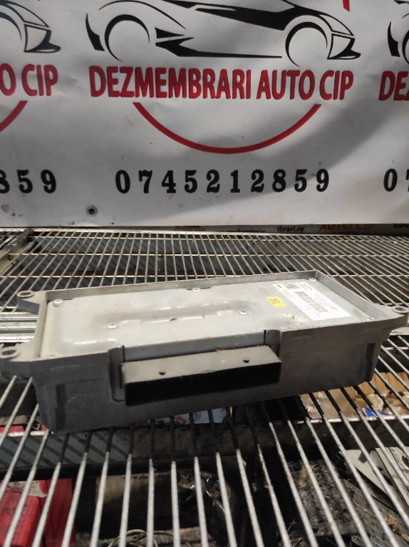 Amplificator audio Audi A4 A5 cod piesa: