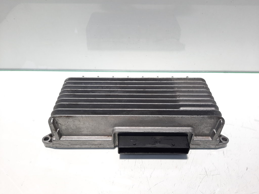 Amplificator audio, Audi A4 Avant (8K5, B8) cod 8T