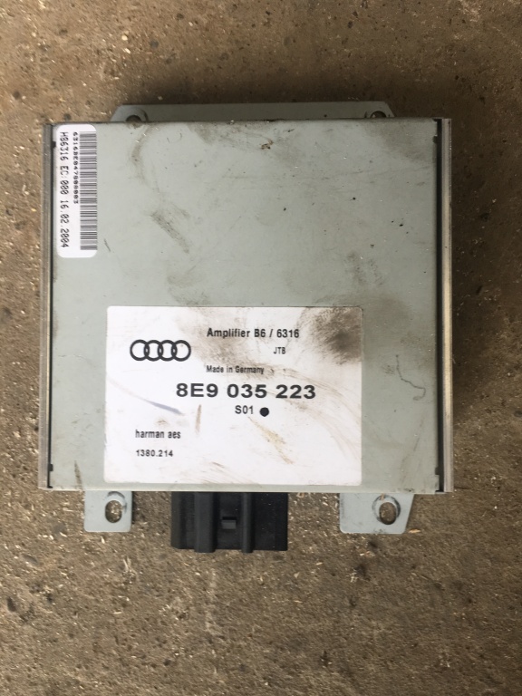 Amplificator audio Audi A4 B7 8E9035223 8E9 035 22