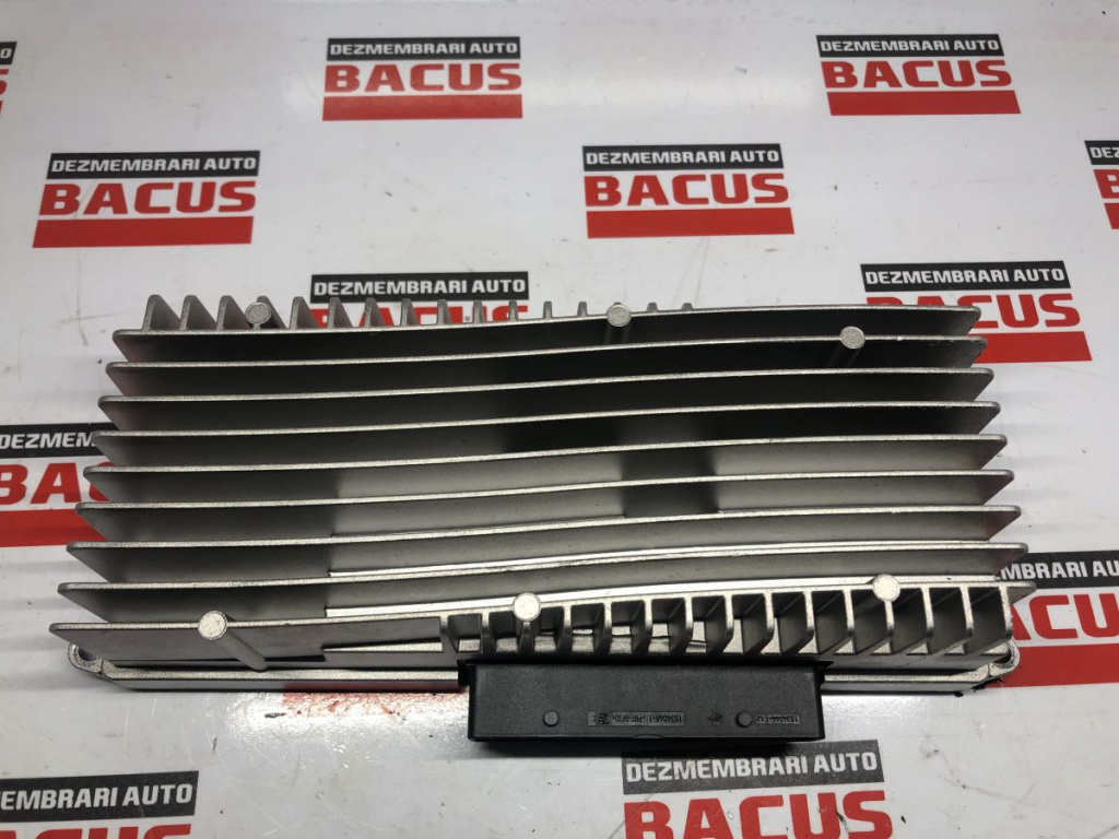 Amplificator audio audi A4 B8 / Q5 8R0035223G
