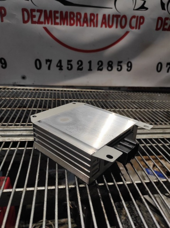 Amplificator audio Audi A4 cod:8E5035223