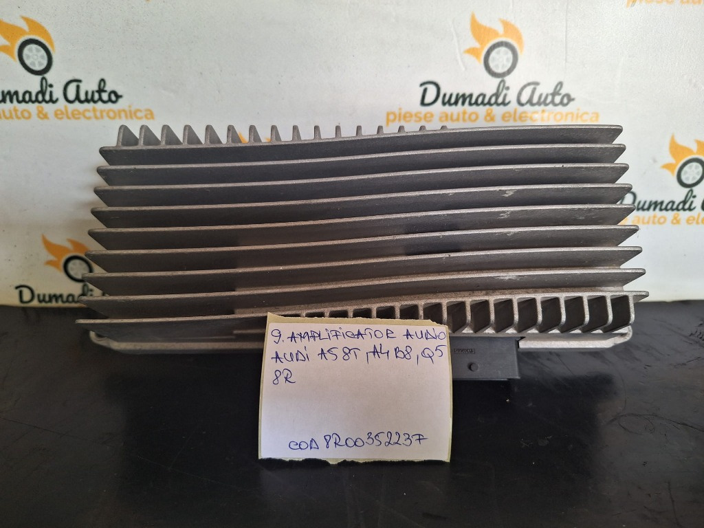 Amplificator audio AUDI A5 8T,A4 B8,Q5 8R Cod 8R0035223F