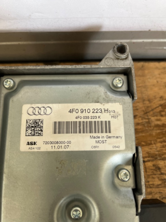 Amplificator audio Audi A6 C6 cod: 4F091