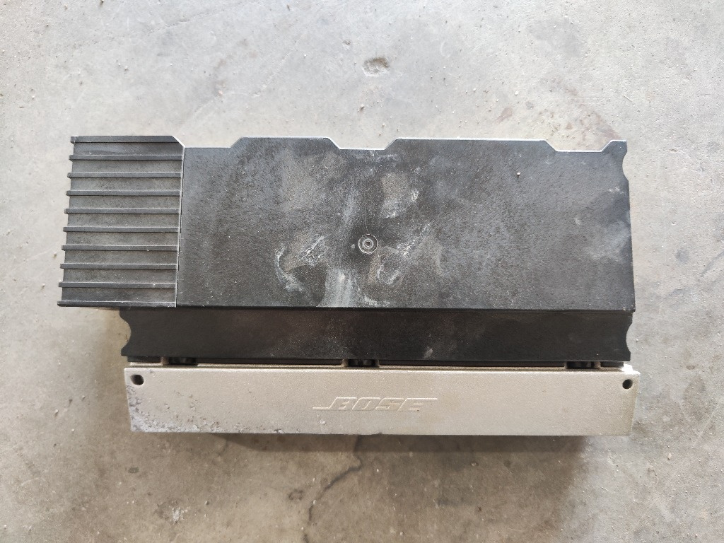 Amplificator audio BOSE Audi A8 2008 Cod: 4E003522