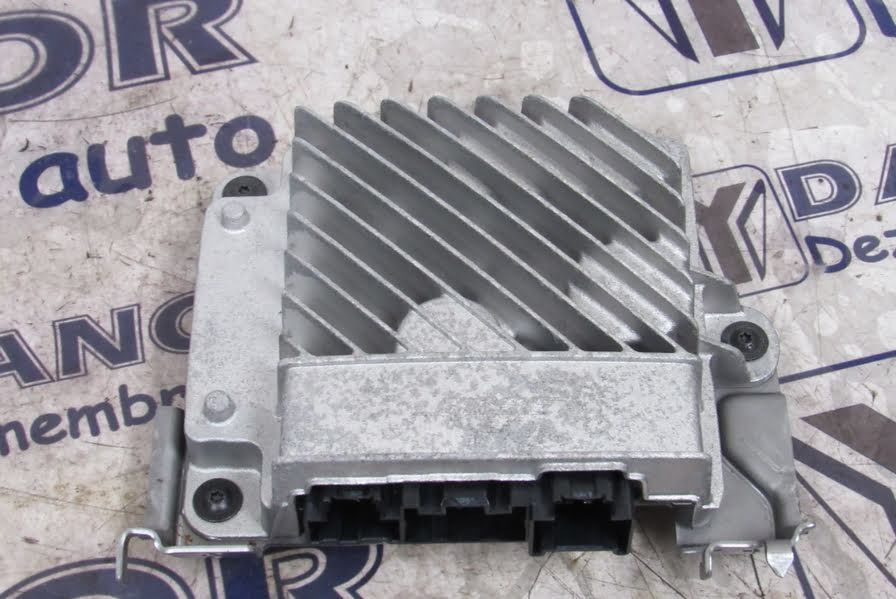 AMPLIFICATOR AUDIO BOSE RENAULT ESPACE 5