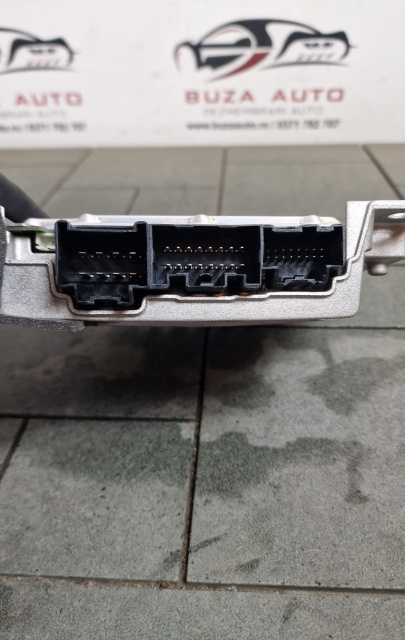 Amplificator audio Cod: GHP966920A Mazda