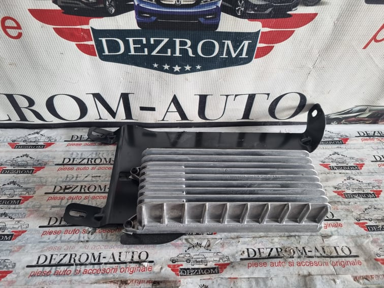 Amplificator audio / Statie Audi A4 B8 cod piesa :