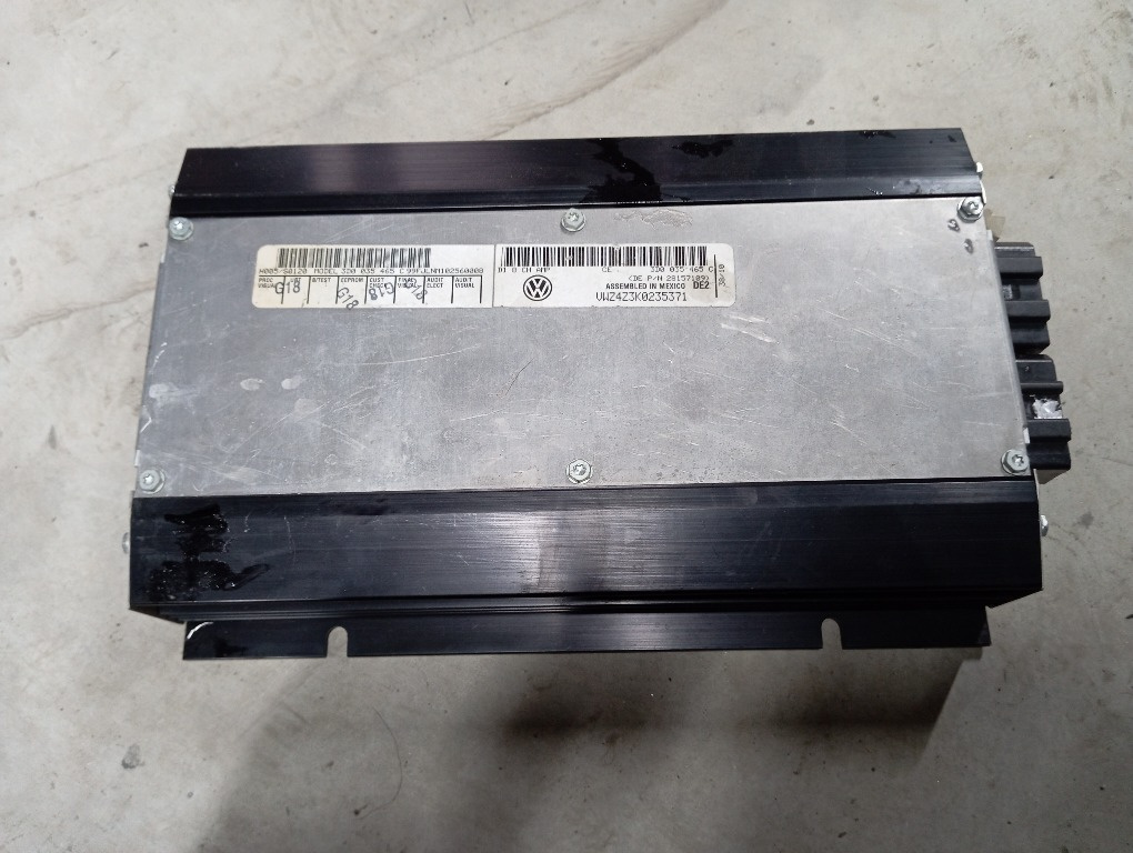 Amplificator audio / Statie VW Phaeton cod piesa :