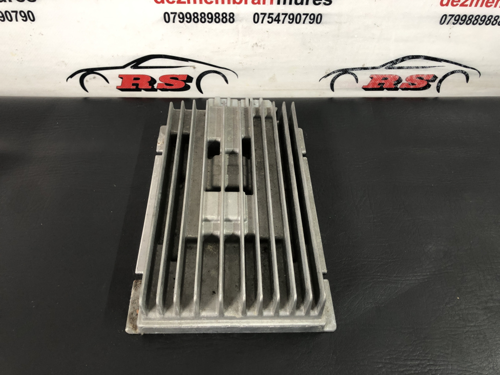 Amplificator audio VW Passat B7 3.6i V6 