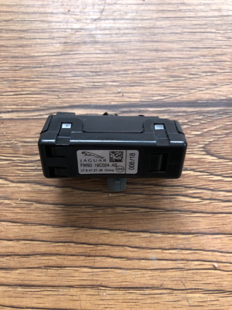 Amplificator bluetooth Jaguar F-Pace FW93-19C024-AB