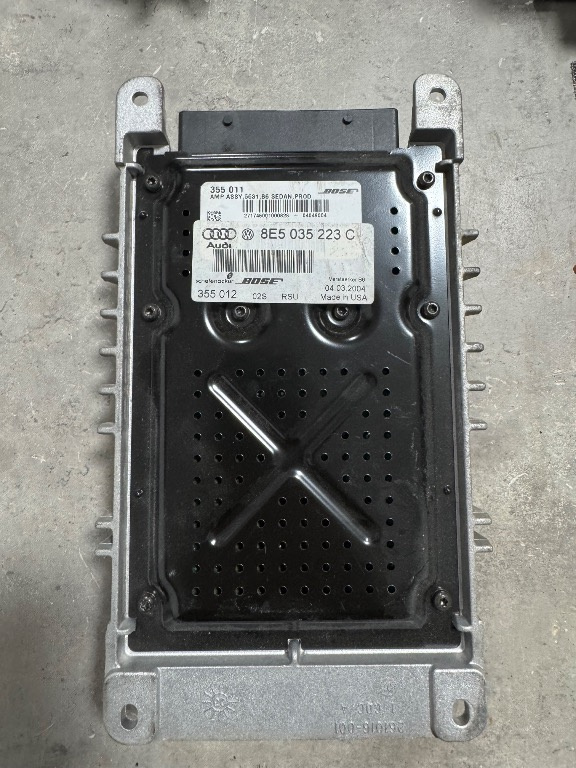 Amplificator Bose Cod 8E5035223C/8E5 035 223 C pen