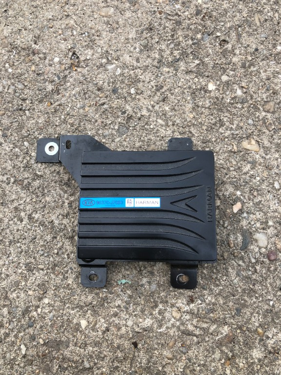 Amplificator kia ceed mk 3 cd cod 96370-J7000