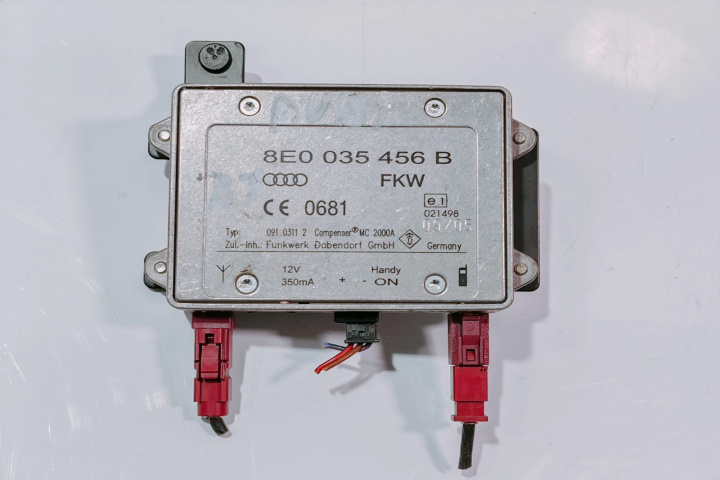 Amplificator modul antena 8E0035456B Audi A4 B7 [2