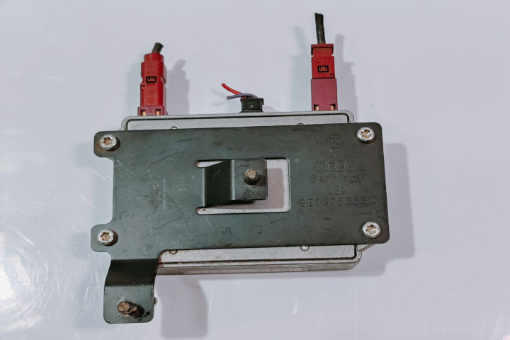 Amplificator modul antena 8E0035456B Aud