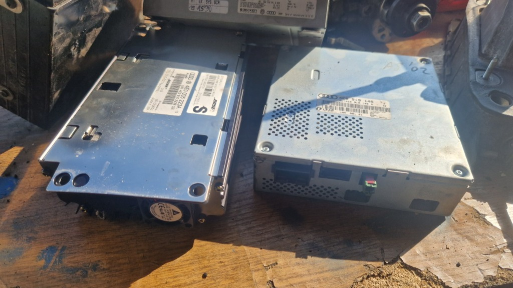 Amplificator + modul audio portbagaj Aud