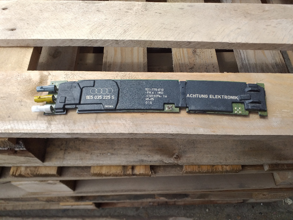 Amplificator Radio Audi A4 b7 , Cod : 8e