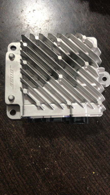 Amplificator radio Bose Renault Clio 5 cod 2806127