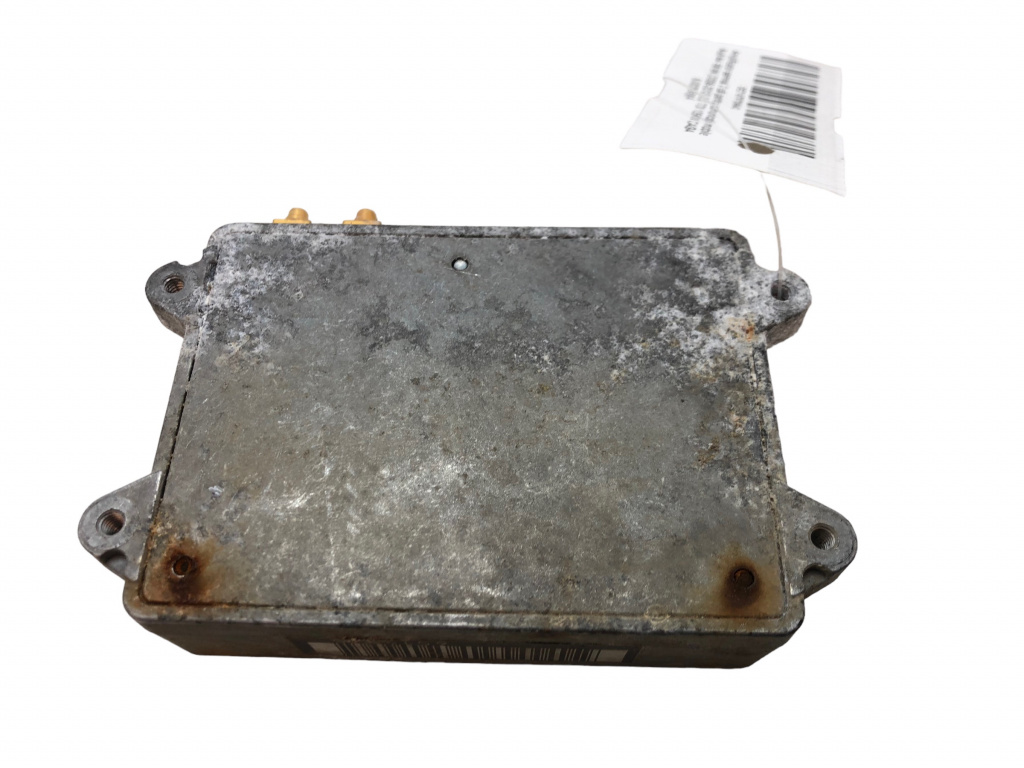 Amplificator semnal 2 căi pentru comunicații mobile Audi A4 B8 8K (2008-2012) 2.0 TDI 105KW CAGA 8J0035456A