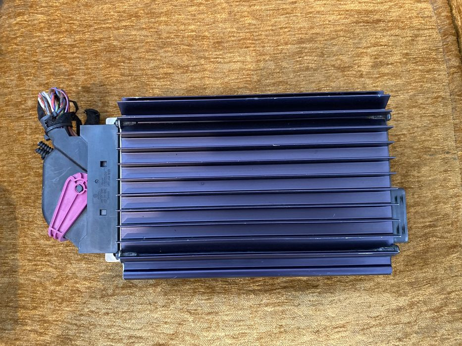 Amplificator / Statie Bose Audi A8 D3 : 
