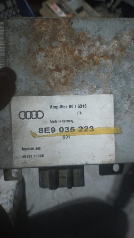 Amplificator sunet audi a4 b7 cod 8e9035223