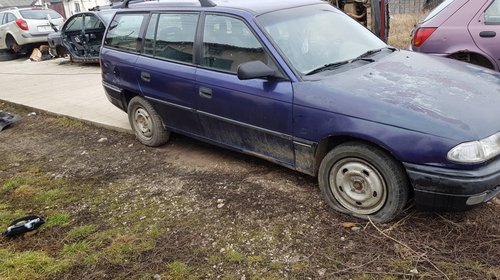 Ansamblu stergatoare cu motoras Opel Astra F 1997 CARAVAN 1.6