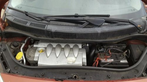 Ansamblu stergatoare cu motoras Renault Scenic 2005 Hatchback 1.6 16V benzina