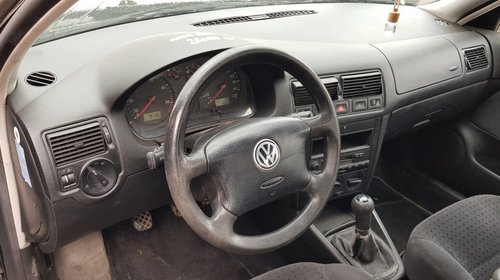 Ansamblu stergatoare cu motoras Volkswagen Golf 4 2000 VARIANT 1,9TDI