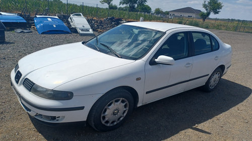 Ansamblu stergator parbriz volan pe stanga Seat Toledo 2 [1999 - 2006] Sedan 1.9 TD MT (110 hp)