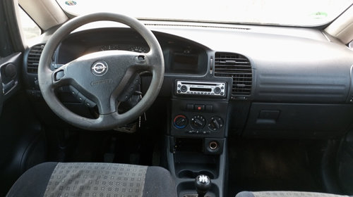 Antena radio Opel Zafira 2004 Hatchback Diesel