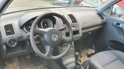 Antena radio Volkswagen Polo 6N 2000 Berlină 1.4 B