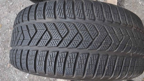 Anvelopa Iarna 245/45 R17 PIRELLI SOTTOZERO 3 99V