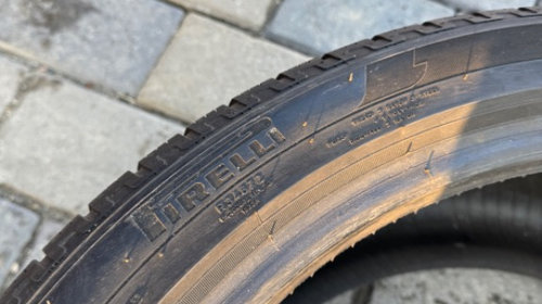 Anvelope 305/35/21 Pirelli