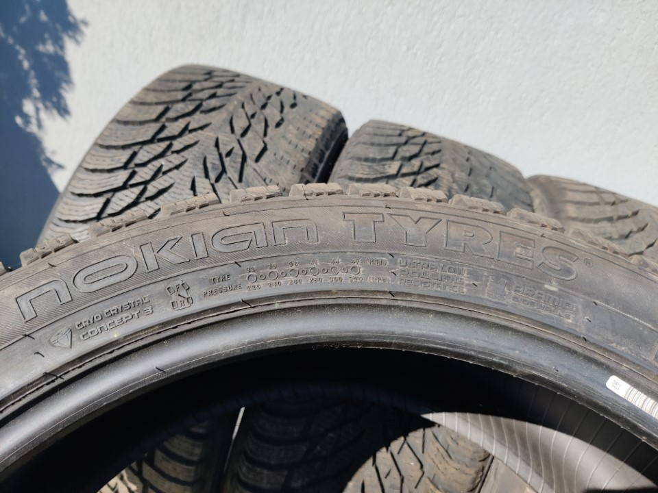 Anvelope / cauciucuri iarna 275/40 R21 N