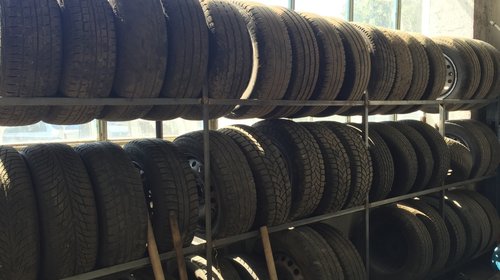 Anvelope iarna 215/65 R16C