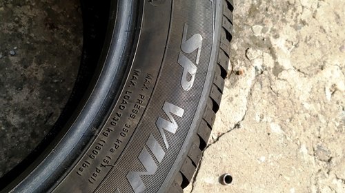 Anvelope iarna DUNLOP RUNFLAT 225/55/17 2011 7.5MM