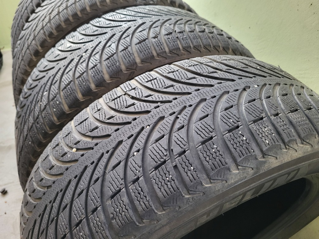 Anvelope iarna Michelin Latitude Alpin L