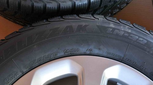 ANVELOPE IARNA NOI 17 inch Bridgestone Blizzak LM-32 235/60/R17