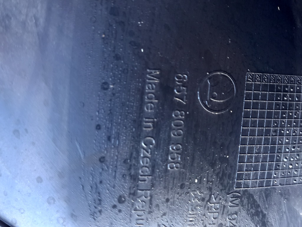Apărătoare noroi dreapta fata Skoda sc