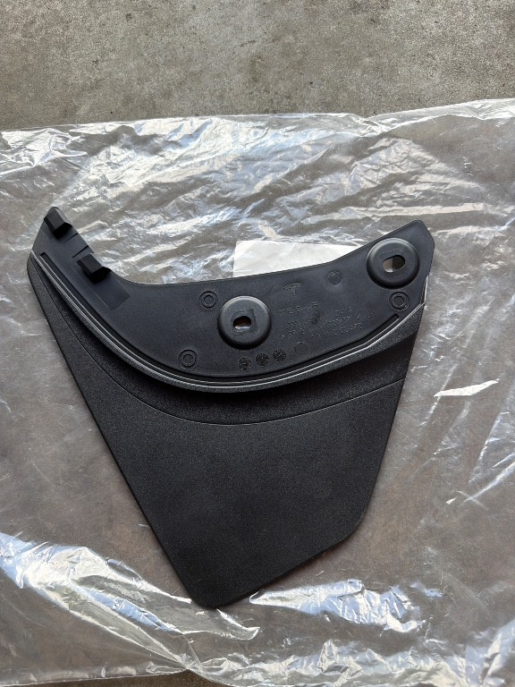Aparatoare Noroi / Flaps Tesla Model Y 2020-2023 / 1628005-01-A