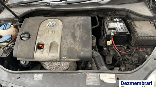 Aparatoare noroi spate dreapta Volkswagen VW Golf 5 [2003 - 2009] Hatchback 5-usi 1.6 FSI MT (116 hp) Cod motor: BLF