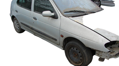 Arc spate stanga Renault Megane [facelift] [1999 - 2003] Hatchback 1.6 MT (110 hp) I (BA0/1_)