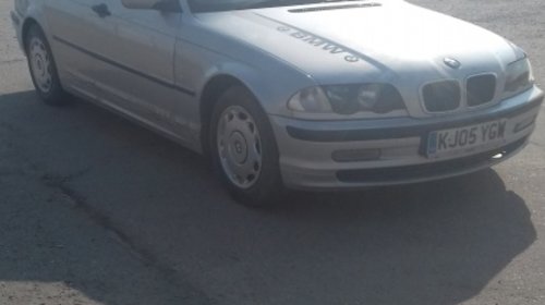 Aripa dreapta fata BMW E46 2003 hatchback 1.9