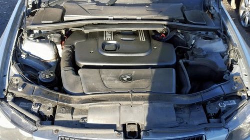 Aripa dreapta fata BMW E90 2005 Berlina 2.0 diesel