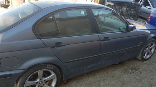 Aripa dreapta fata BMW Seria 3 E46 2000 Berlina 2.0