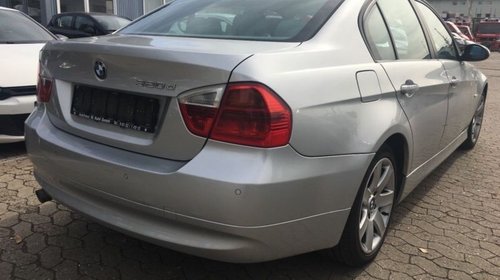 Aripa dreapta fata BMW Seria 3 E90 2006 BERLINA 2.0d