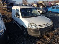 Aripa dreapta fata Citroen Berlingo 2006